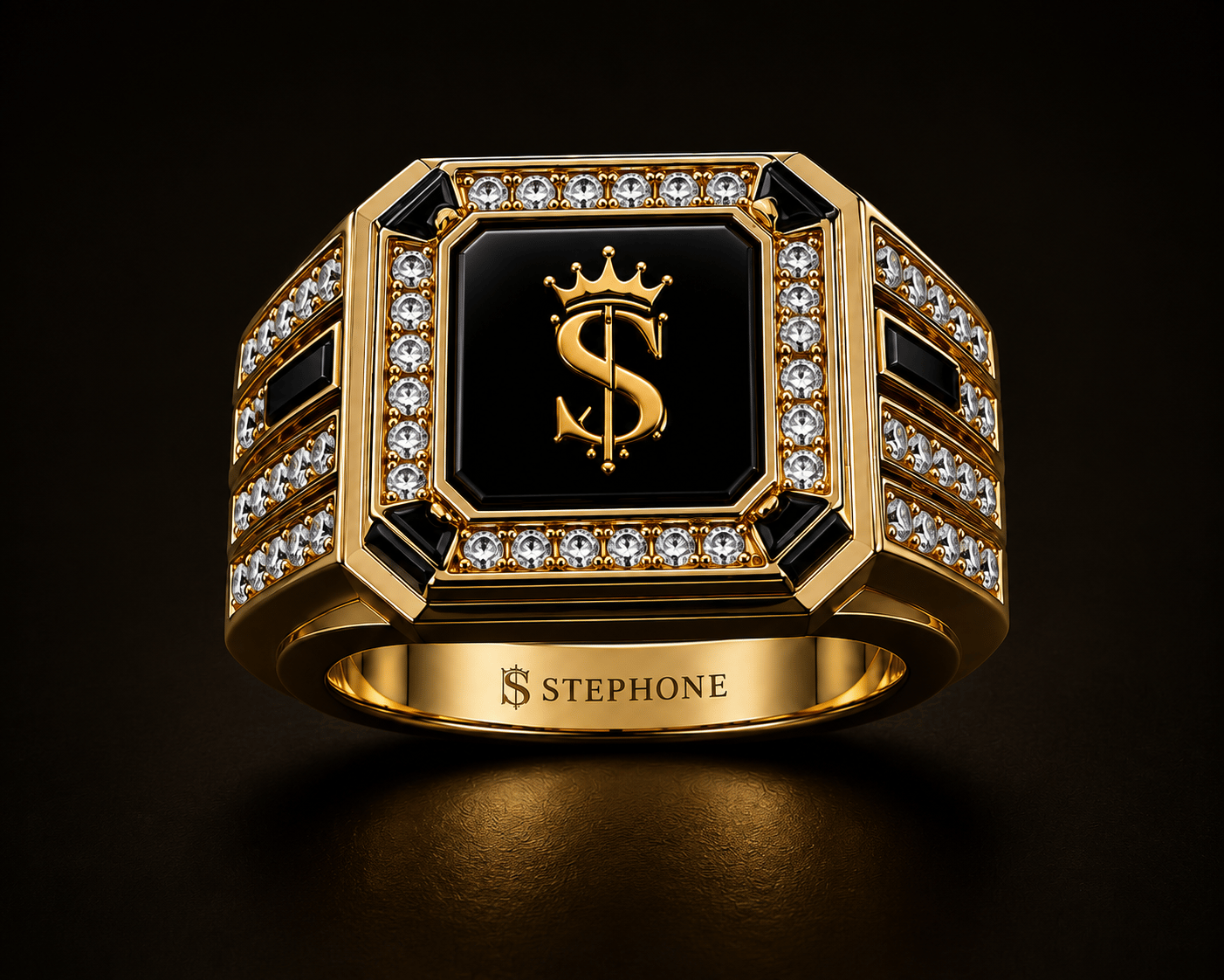 Kamaria ring design concept with the crowned S house mark